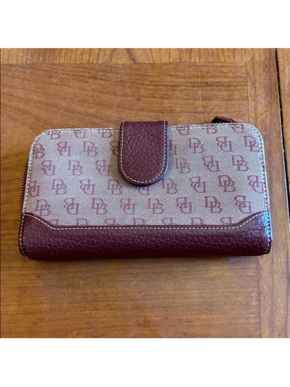 Dooney & Bourke Maroon and Tan Signature Zip Wallet